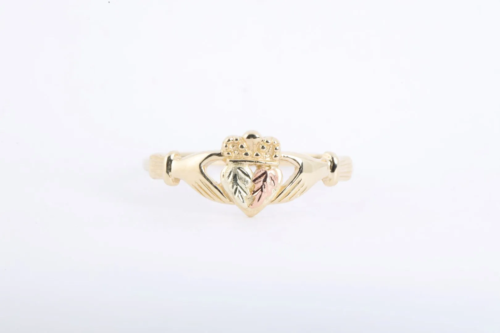 12k Tri-Tone Gold Black Hills Gold Claddagh Ring Size 8 (1.55g.)