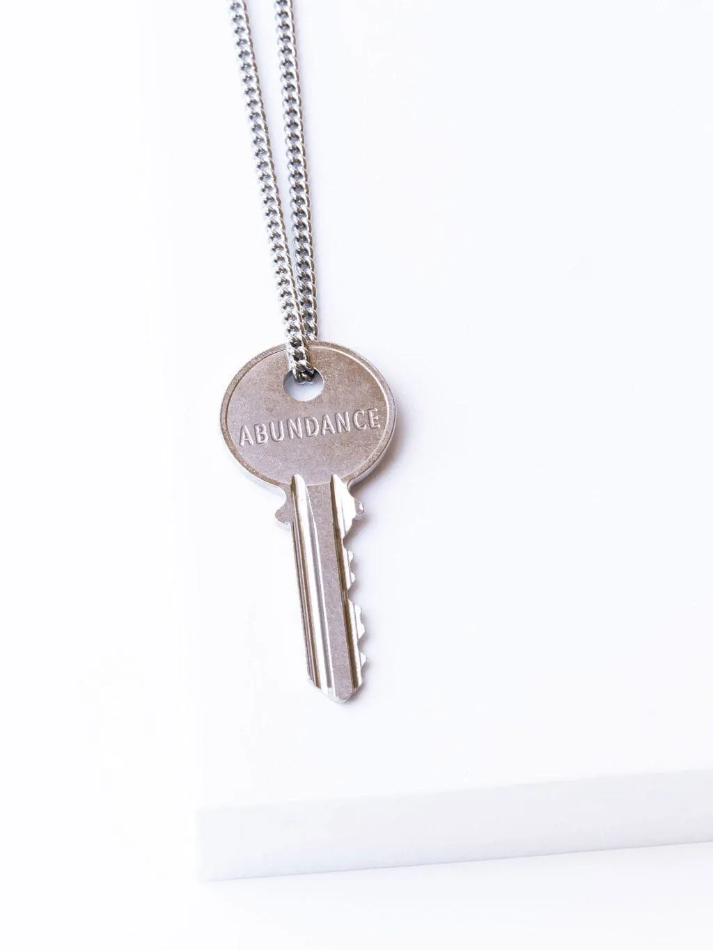 ABUNDANCE Classic Key Necklace