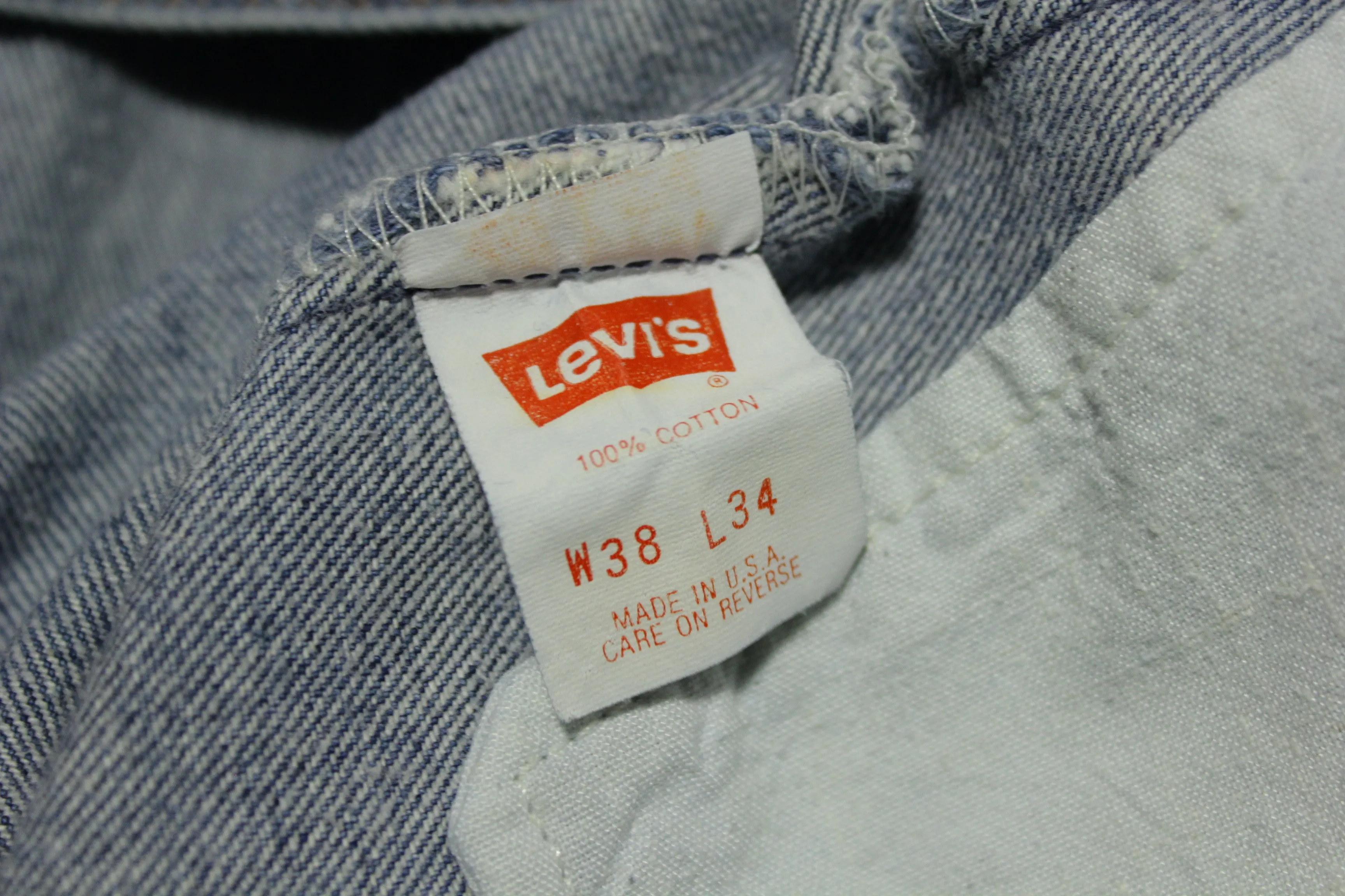 Levis 80s 501 Straight Leg Button Fly Jeans. Vintage Grunge Punk Made in USA 38x33