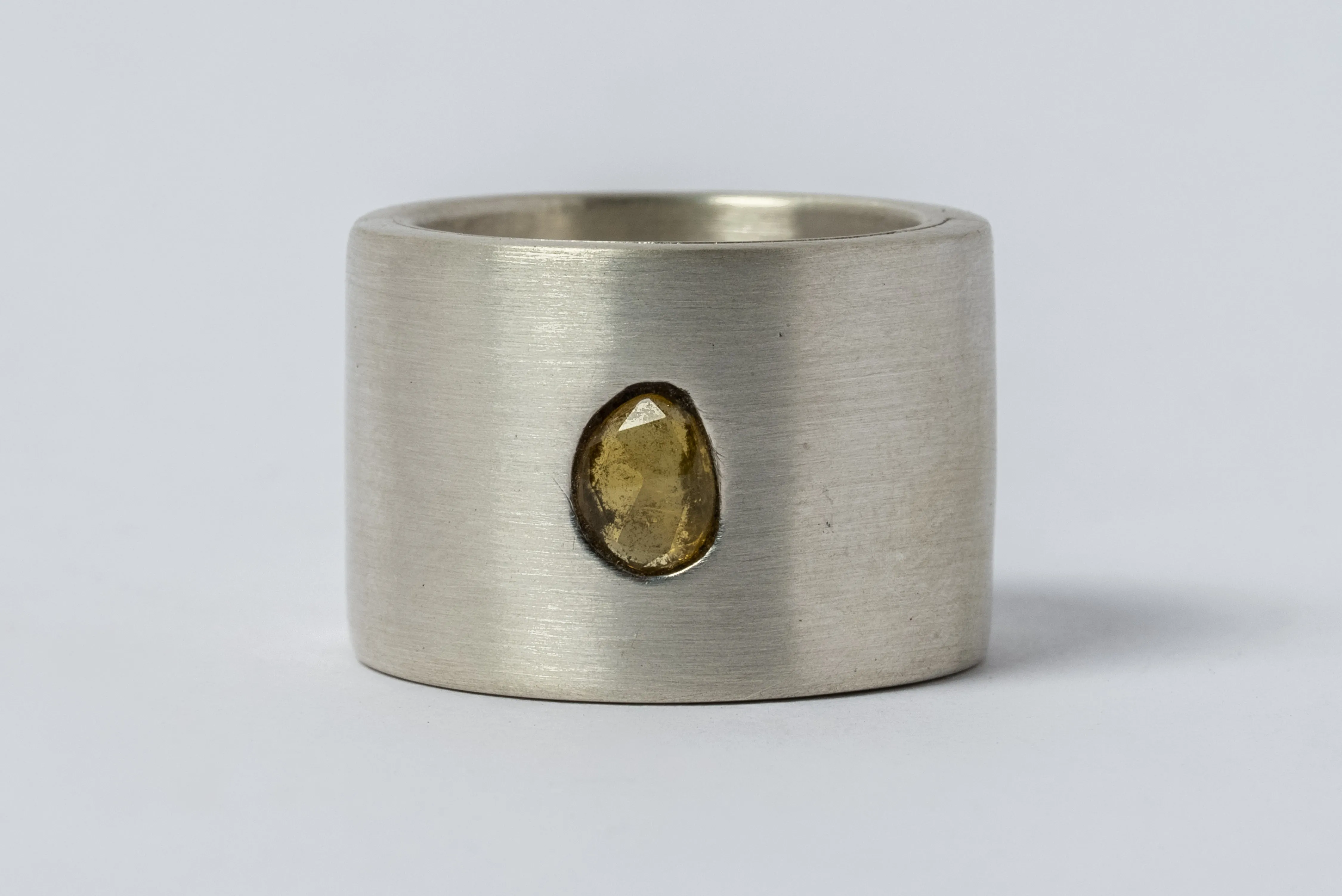 Sistema Ring (0.6 CT, Yellow Sapphire Faceted Slab, 17mm, MA SAF)