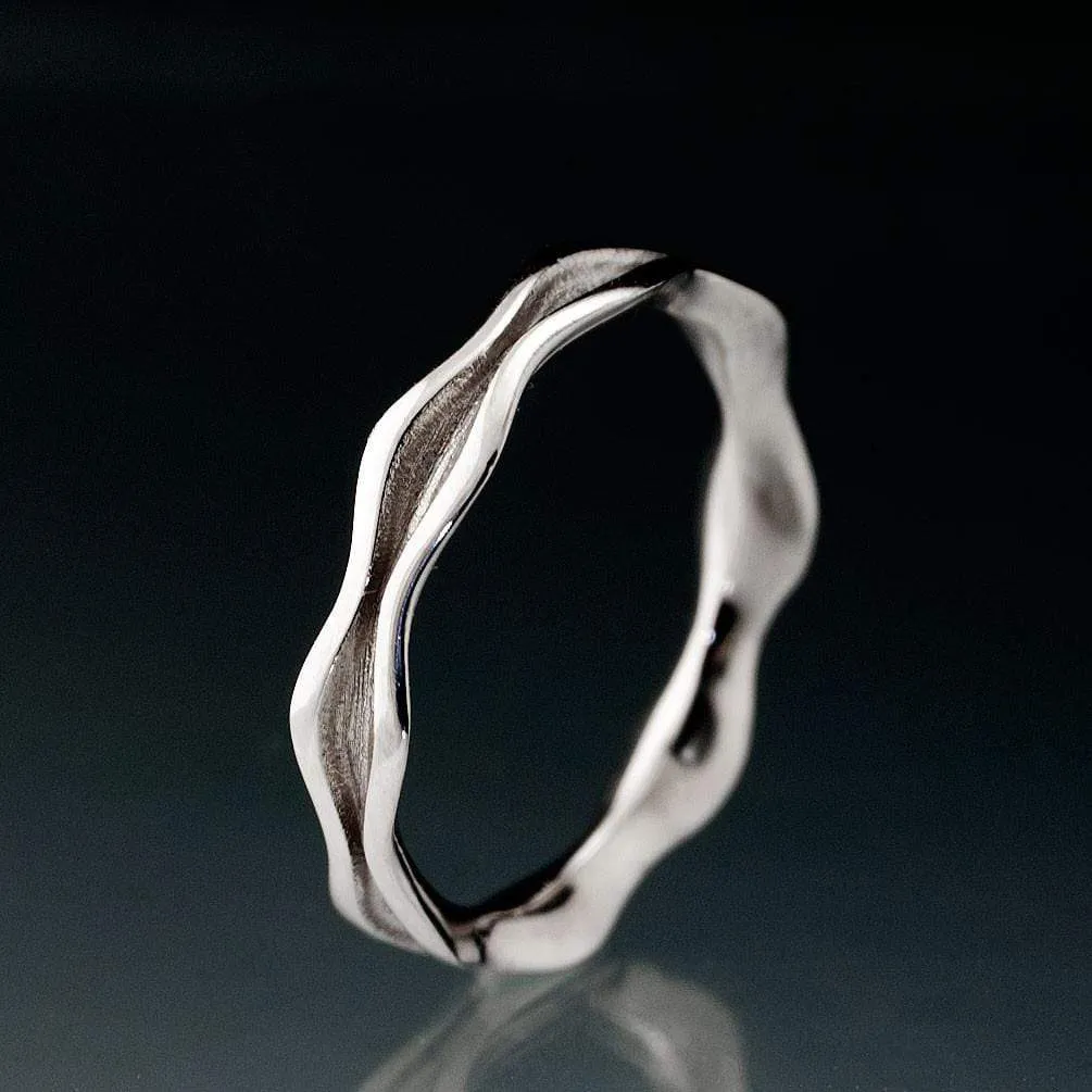 Wave Narrow Wedding Ring Band